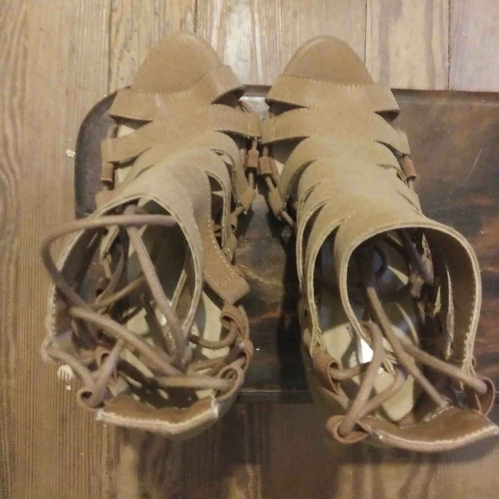 Wedge Sandles - Picture 4 of 7